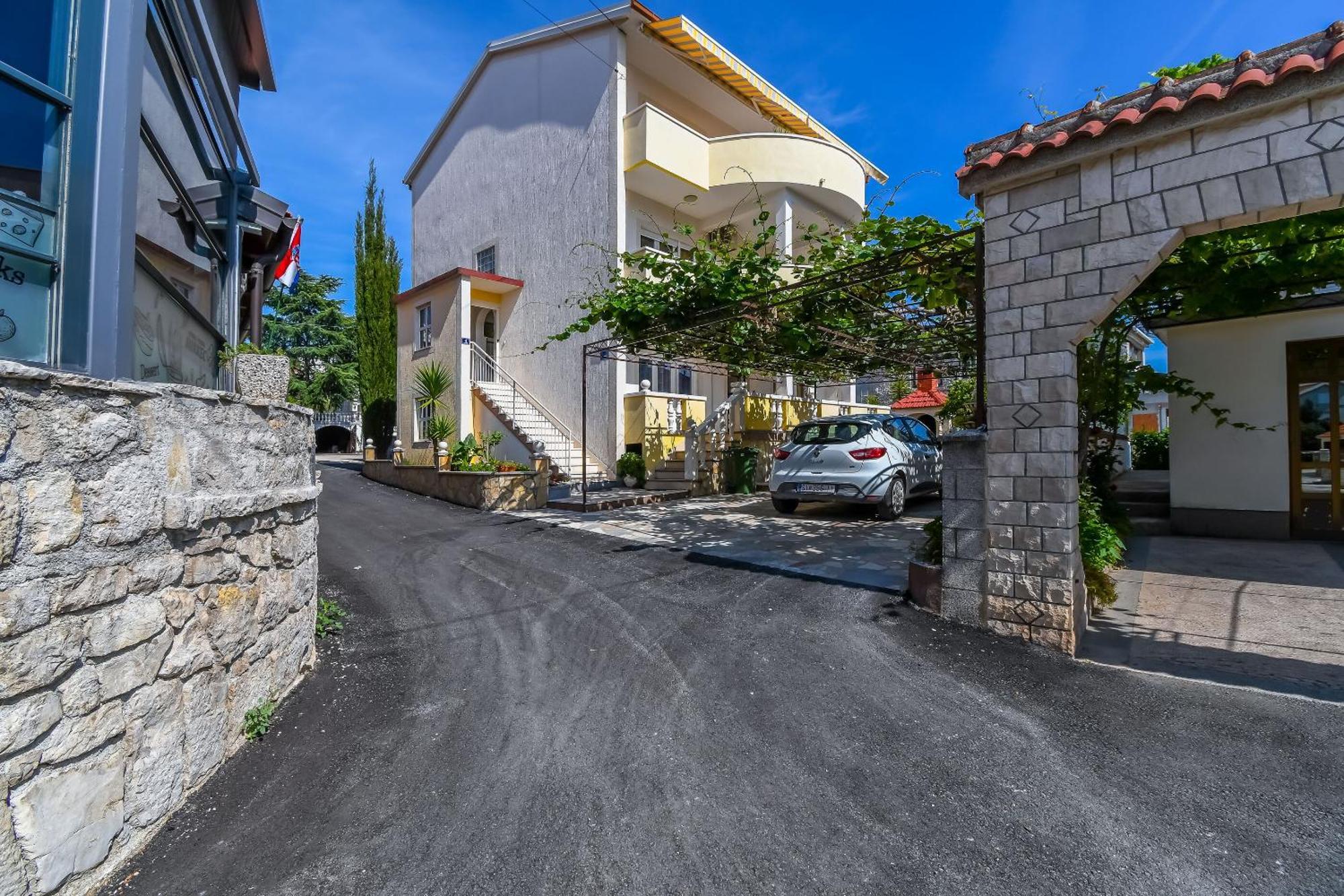 Tabak Apartman *